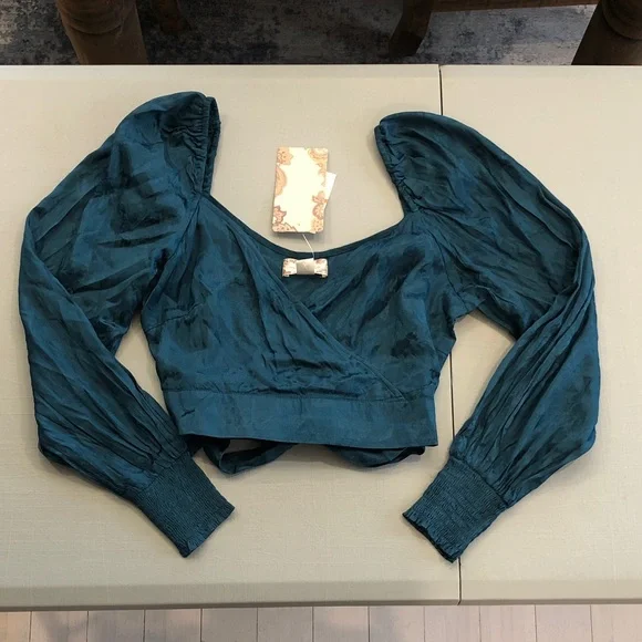 NWT Band of the Free ~ Small ~ Teal Floral Cropped Puff-Sleeve Wrap Blouse - Picture 4 of 14